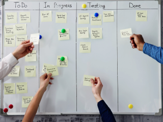 Agile + Waterfall: quando e come adottare un approccio ibrido